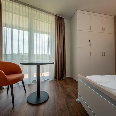 Pflegehotel Hotel Sutz-Lattrigen