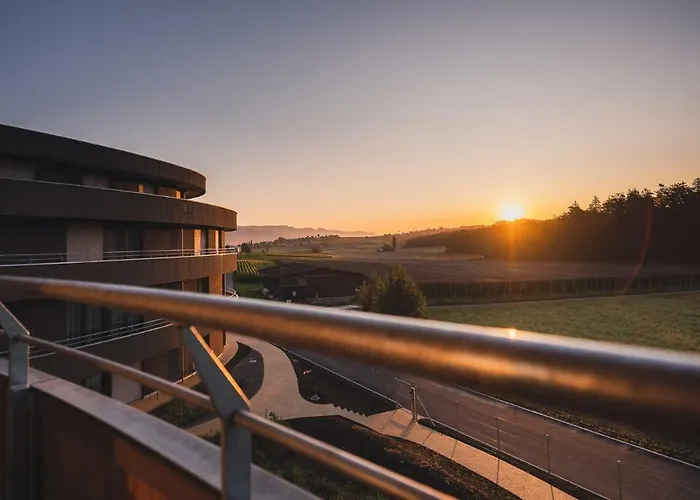 Pflegehotel Hotel Sutz-Lattrigen